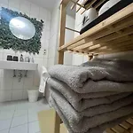 Modernes Mit 75qm Mit Balkon & Aussicht Apartamento Aquisgrano
