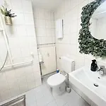 Modernes Mit 75qm Mit Balkon & Aussicht Aquisgrano