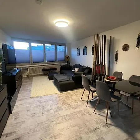 Modernes Mit 75qm Mit Balkon & Aussicht Apartment Aachen