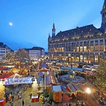 Modernes Mit 75qm Mit Balkon & Aussicht Appartement Aix-la-Chapelle