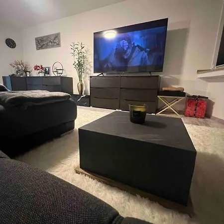 Apartmán Modernes Mit 75qm Mit Balkon & Aussicht