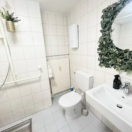 Modernes Mit 75qm Mit Balkon & Aussicht Aquisgrana