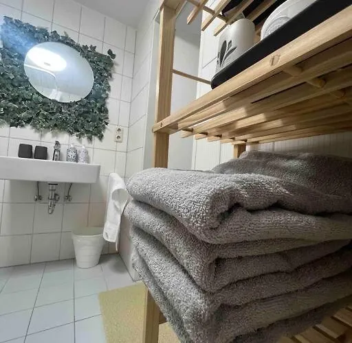 Modernes Mit 75qm Mit Balkon & Aussicht Appartement Aix-la-Chapelle